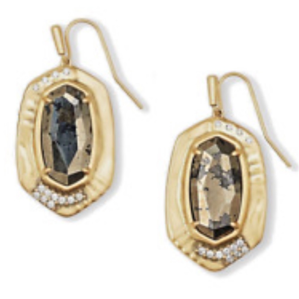 Kendra Scott necklace and earrings set